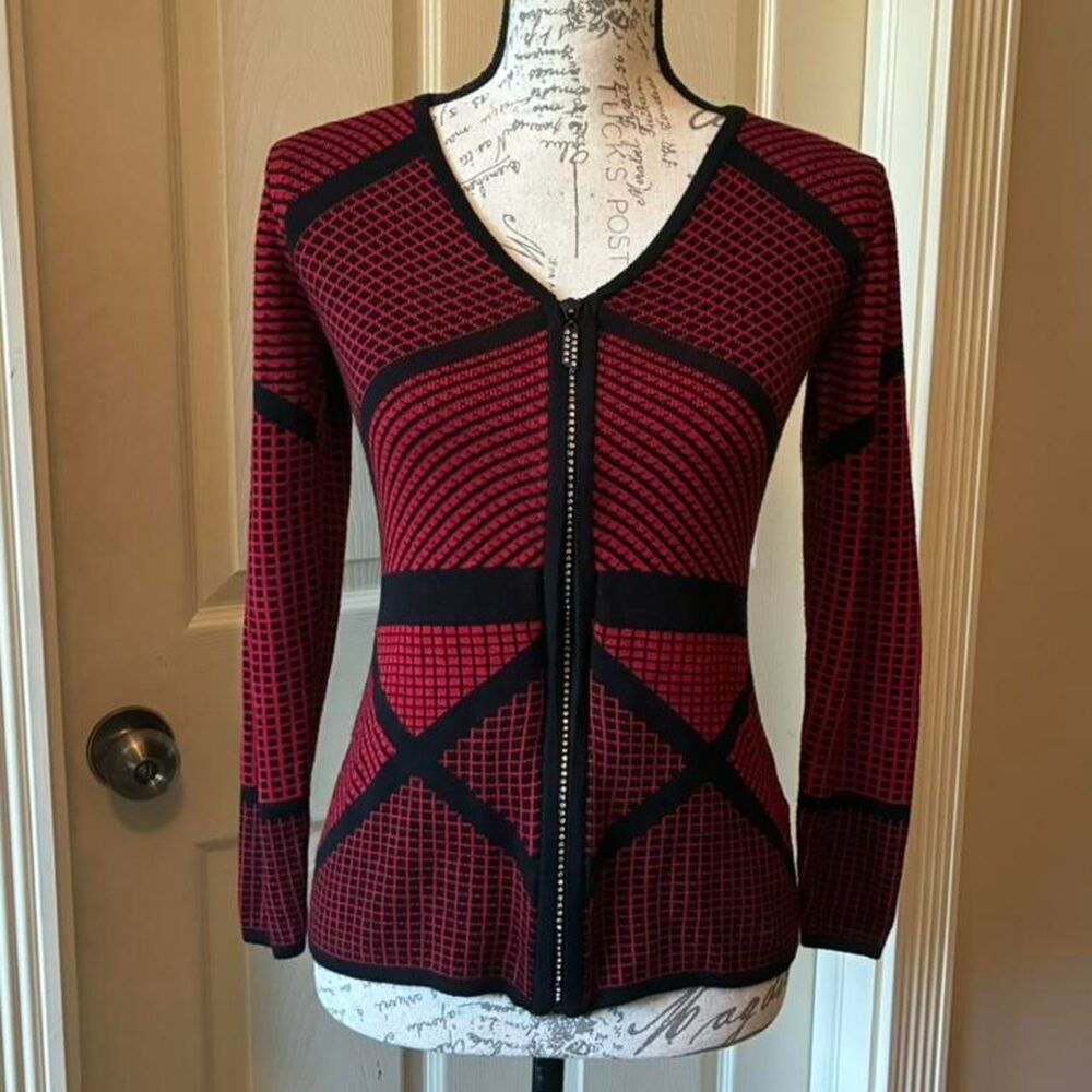 Fontana Women's Red and Black Jumper